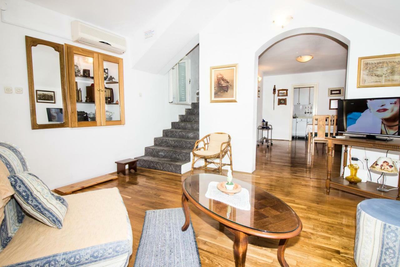 Apartments Kuca Mala Σπλιτ Εξωτερικό φωτογραφία